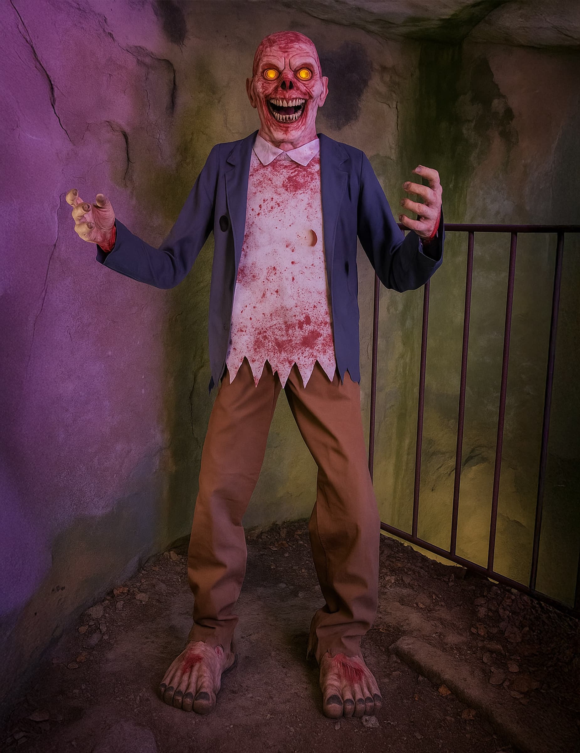 Animatronic Deko Zombie mit Licht und Soundeffekt 215 cm