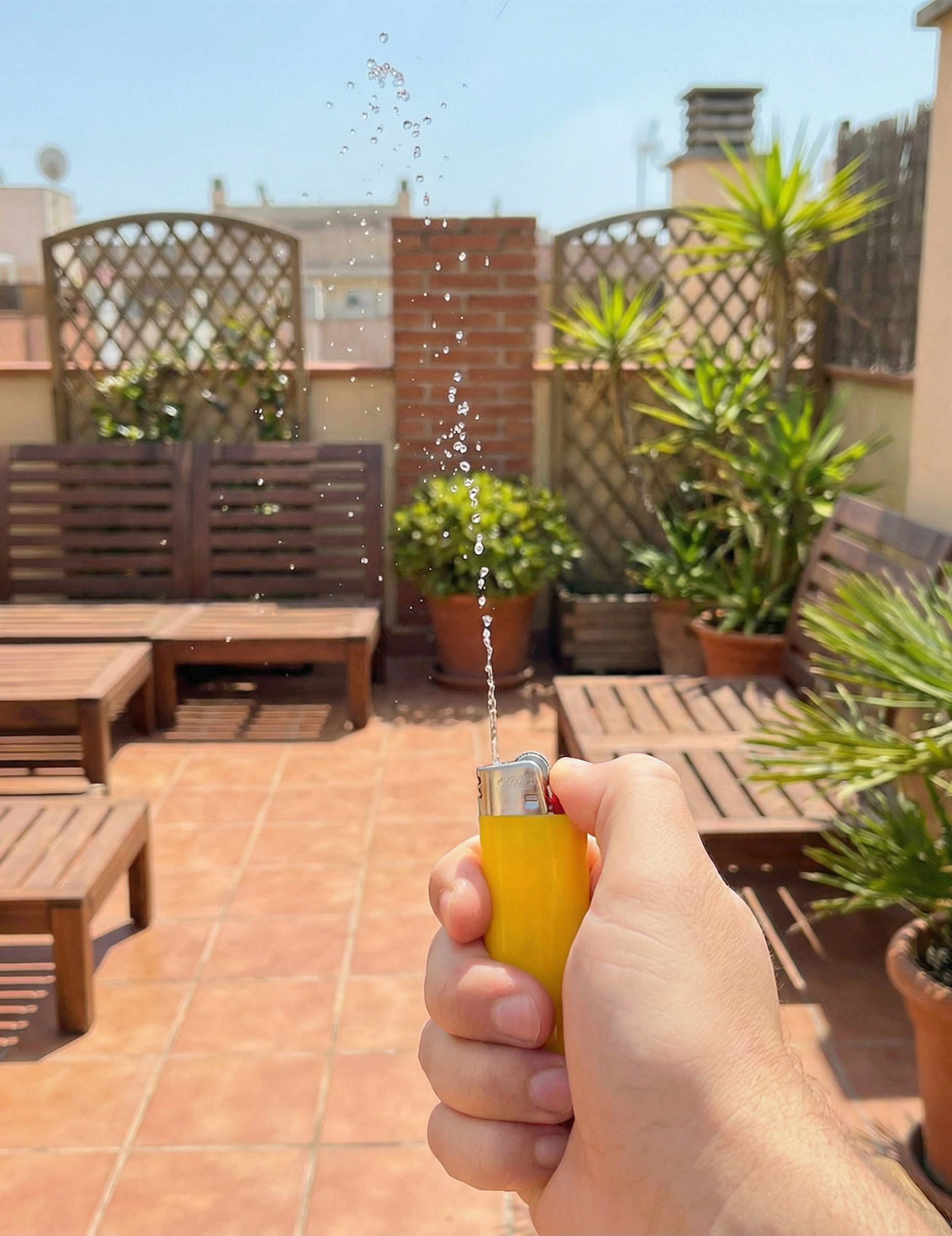 Feuerzeug Wasserspritze Gag-Accessoire für alle
