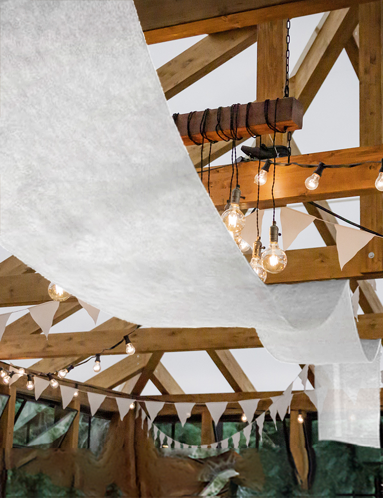 Hochzeitsvlies Weiß Rolle 80 cm x 25 m