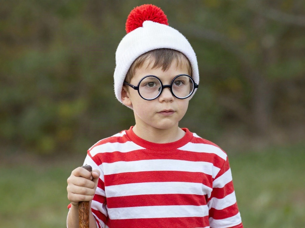 Halloween Kostüm mit Brille